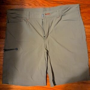 LL Bean beige hiking cargo shorts 36W regular